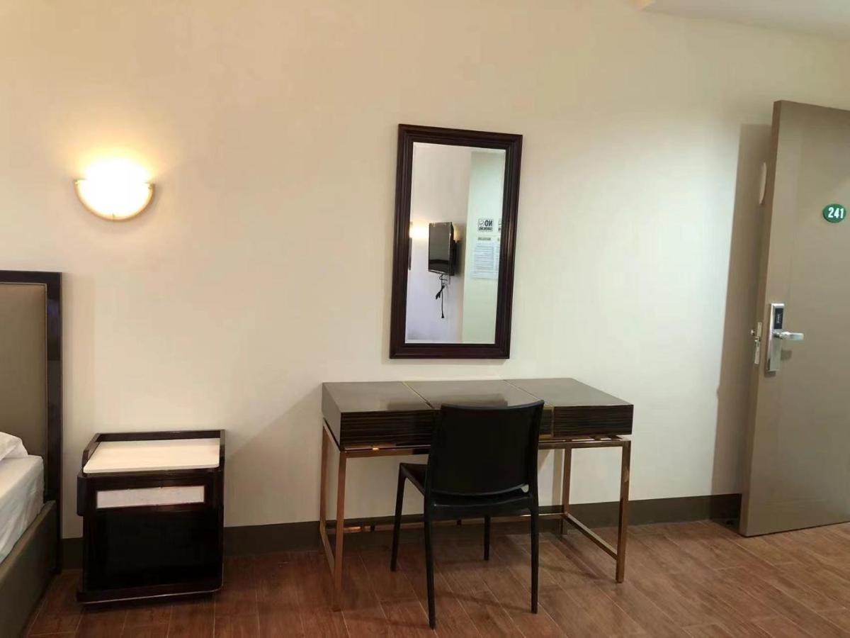 Meaco Royal Hotel- Aparri Camalaniugan Zewnętrze zdjęcie